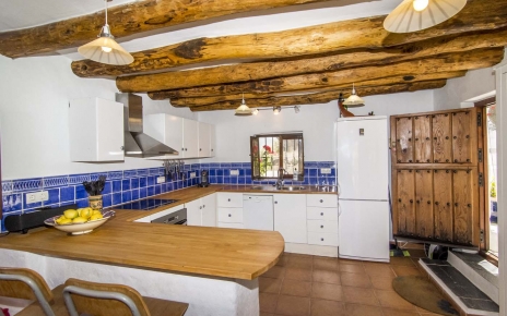 Modern / rustic kitchen